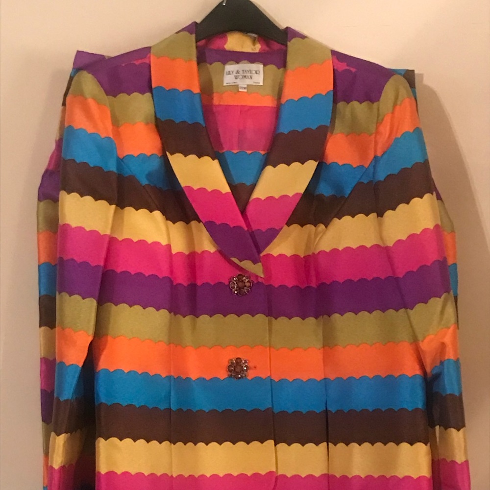 Brand New Lisa Renee Suit